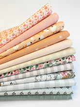 Load image into Gallery viewer, Fat Quarter Bundle | Peach Tree
