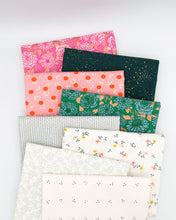 Load image into Gallery viewer, Rosecity Quilt Top Kit | Small Throw Size
